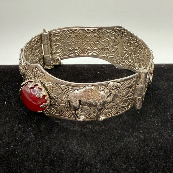 Vintage Silver Hamsa Hinged Bracelet w/ Camels & Red Cabochon - Picture 4 of 5